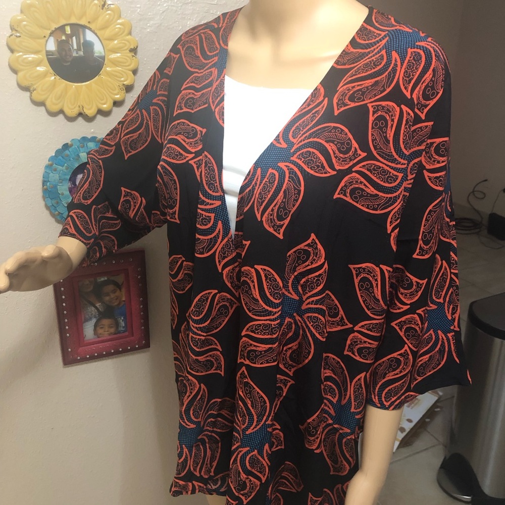 NWT LuLaRoe Lindsey Cardigan, Size Small